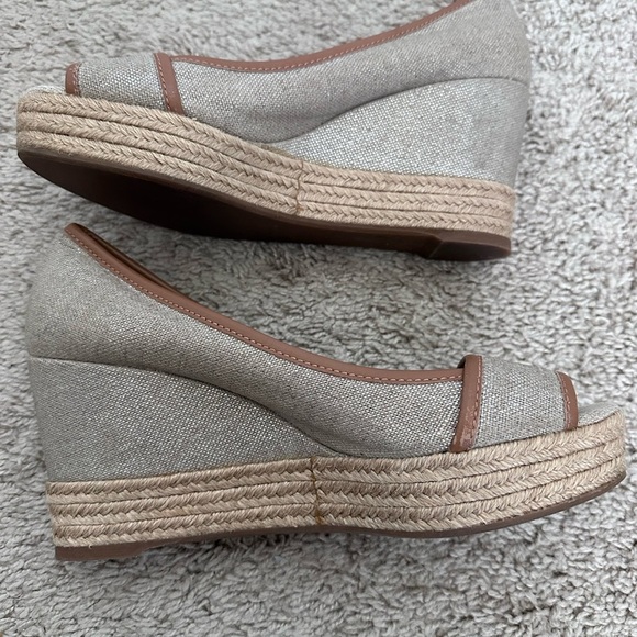 Tory Burch Plata Royal Majorca Linen & Leather Espadrille Wedge 9.5/40.5 - Picture 2 of 9